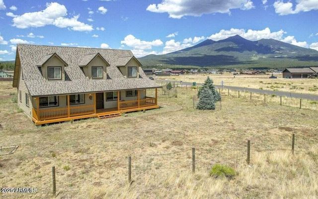 6555 N CHAMBERS Drive, Flagstaff, AZ 86001