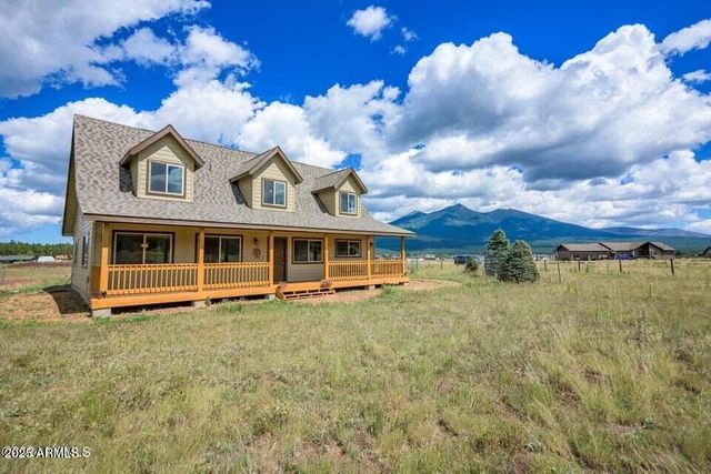6555 N CHAMBERS Drive, Flagstaff, AZ 86001