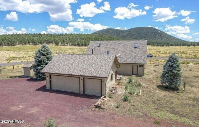 6555 N CHAMBERS Drive, Flagstaff, AZ 86001