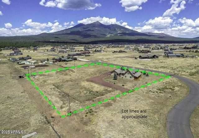 6555 N CHAMBERS Drive, Flagstaff, AZ 86001