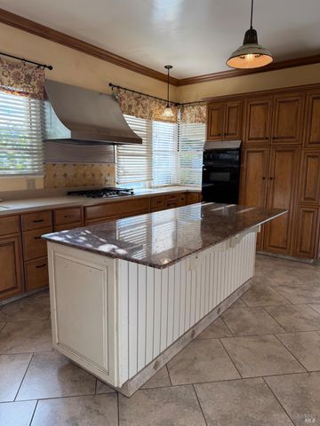 530 W Stephenson St, Ukiah, CA 95482