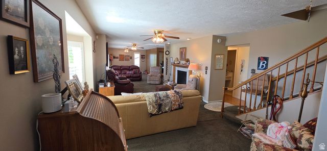 1398 N OAKRIDGE DR, Centerville, UT 84014