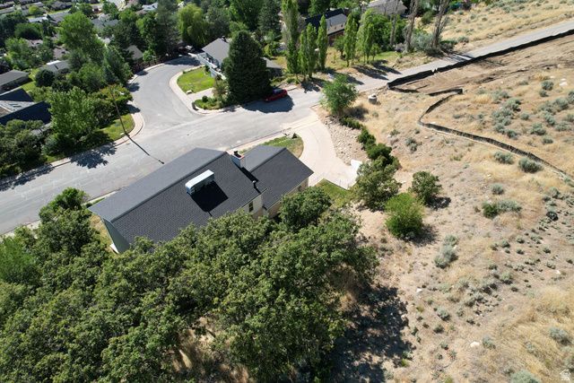 1398 N OAKRIDGE DR, Centerville, UT 84014
