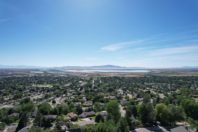 1398 N OAKRIDGE DR, Centerville, UT 84014