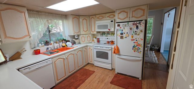 1398 N OAKRIDGE DR, Centerville, UT 84014