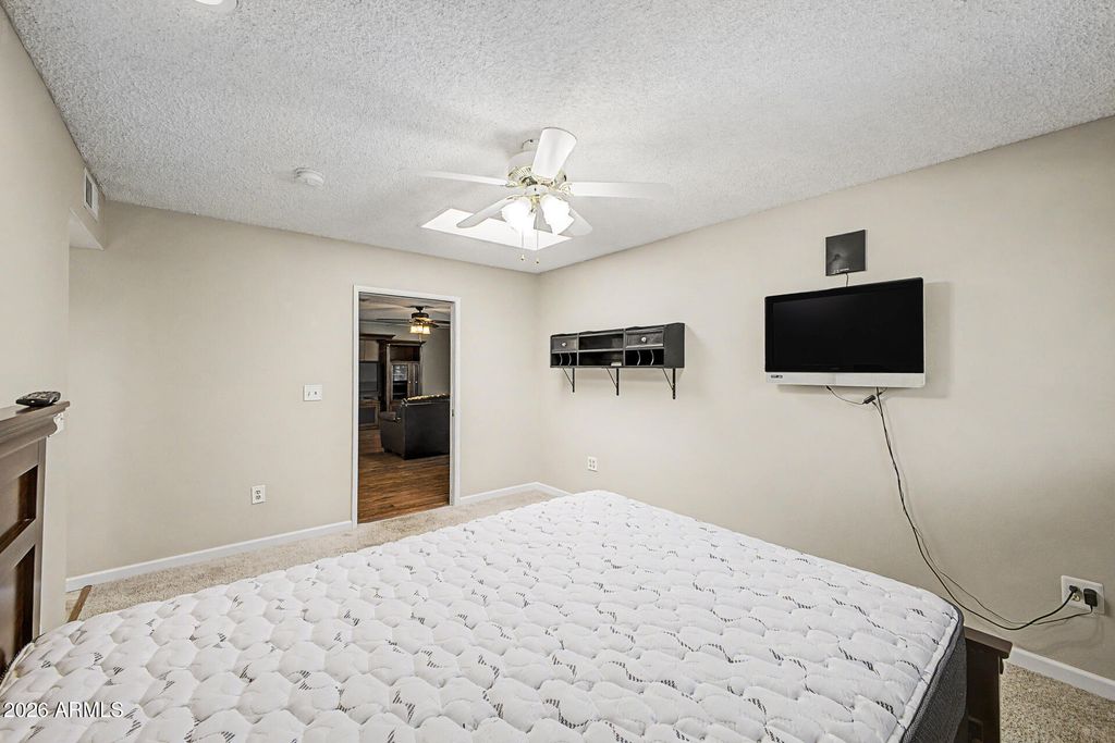 Image 23 of property listing at 10708 W CAMELOT Circle, Sun City, AZ 85351