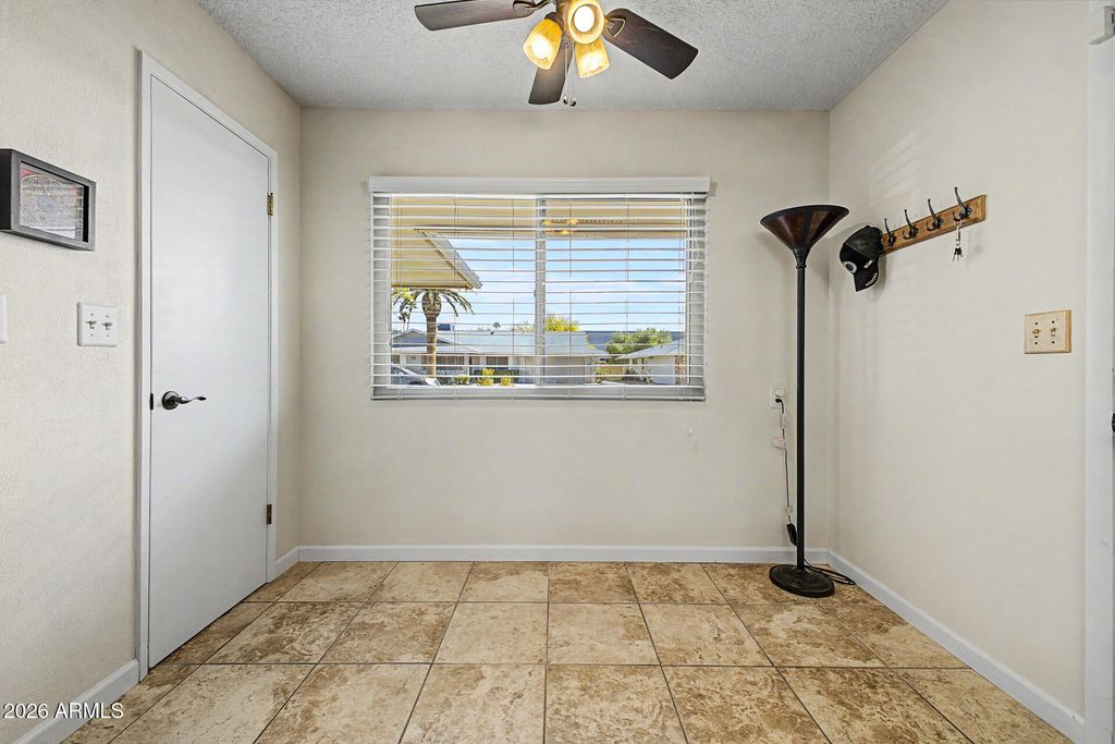 Image 26 of property listing at 10708 W CAMELOT Circle, Sun City, AZ 85351