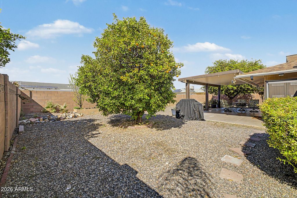 Image 31 of property listing at 10708 W CAMELOT Circle, Sun City, AZ 85351