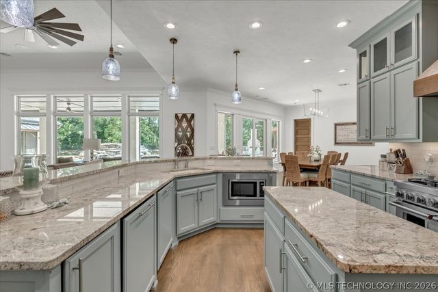 6133 E 138th Street S, Bixby, OK 74008