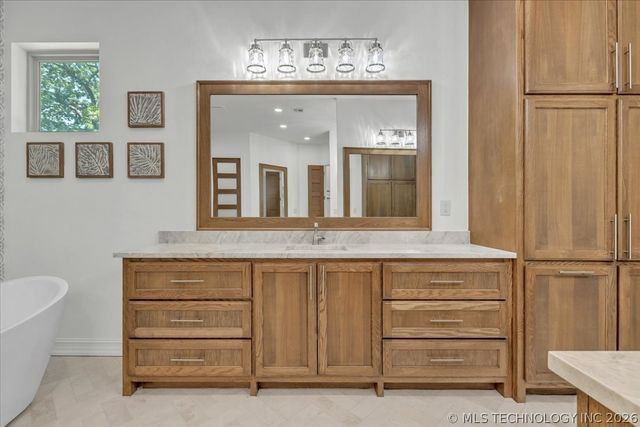 6133 E 138th Street S, Bixby, OK 74008