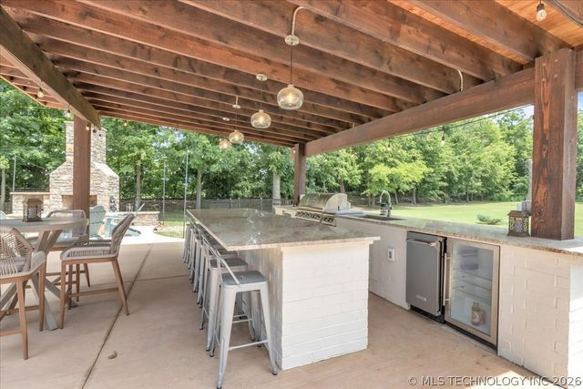 6133 E 138th Street S, Bixby, OK 74008