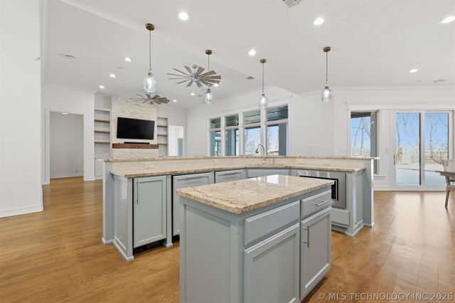 6133 E 138th Street S, Bixby, OK 74008