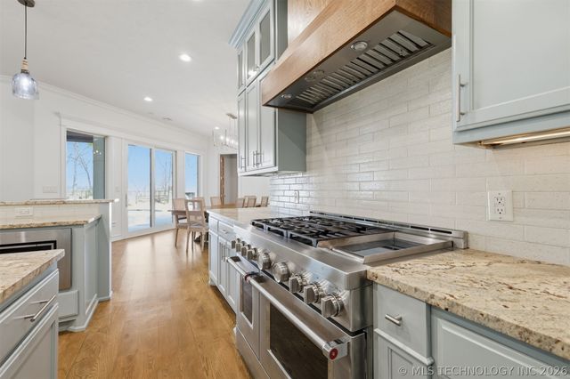 6133 E 138th Street S, Bixby, OK 74008