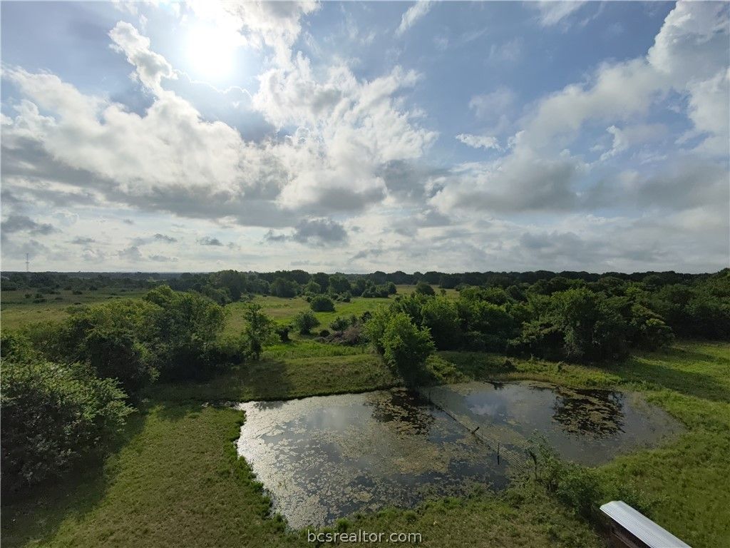 415 Veterans Memorial Dr, Navasota, TX 77868 — photo 3