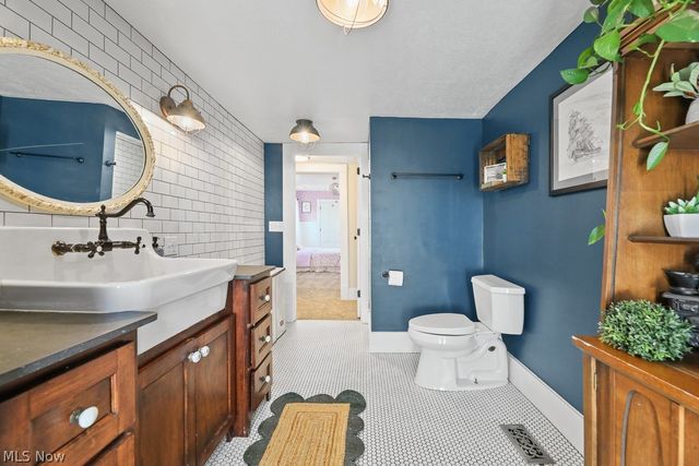 11925 Lippincott Road, East Rochester, OH 44625