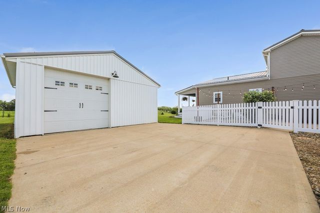 11925 Lippincott Road, East Rochester, OH 44625