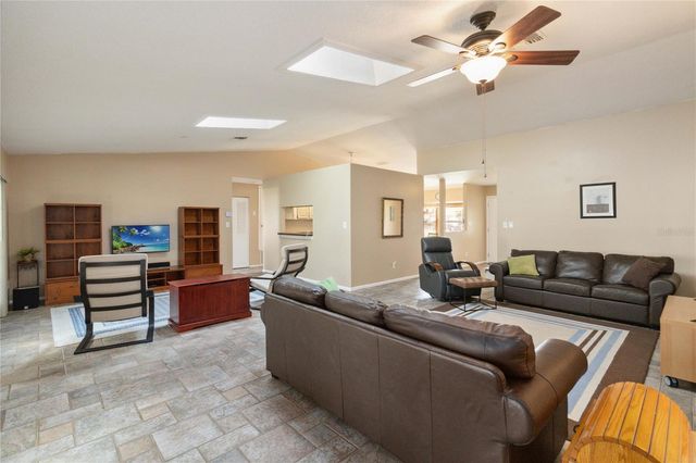 11412 STAMFIELD DRIVE, Orlando, FL 32821