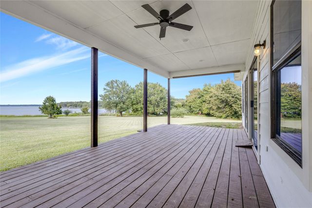 758 Rs County Road 3350, Emory, TX 75440