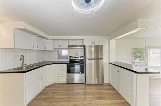 709 50TH AVENUE TERRACE W, Bradenton, FL 34207