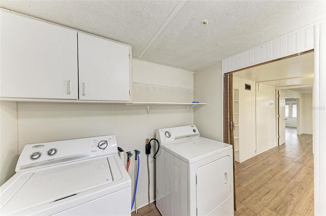 709 50TH AVENUE TERRACE W, Bradenton, FL 34207