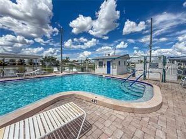 709 50TH AVENUE TERRACE W, Bradenton, FL 34207