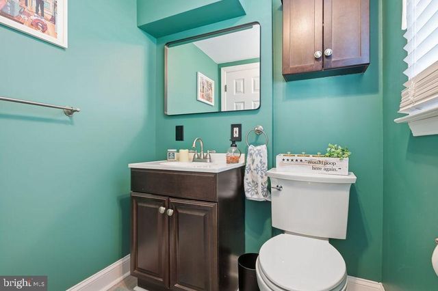 2620 SHERWOOD DR, Wilmington, DE 19808