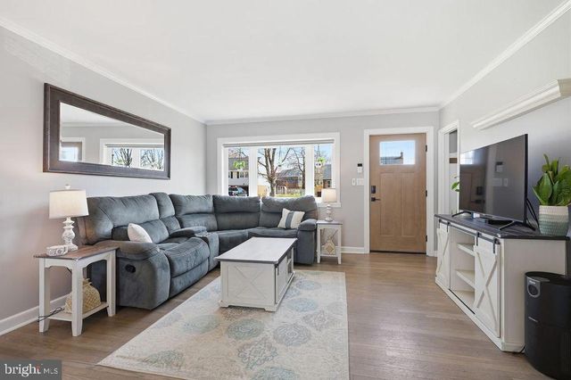 2620 SHERWOOD DR, Wilmington, DE 19808