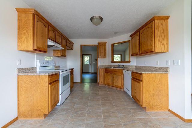 3253 E Colonial Street, Republic, MO 65738