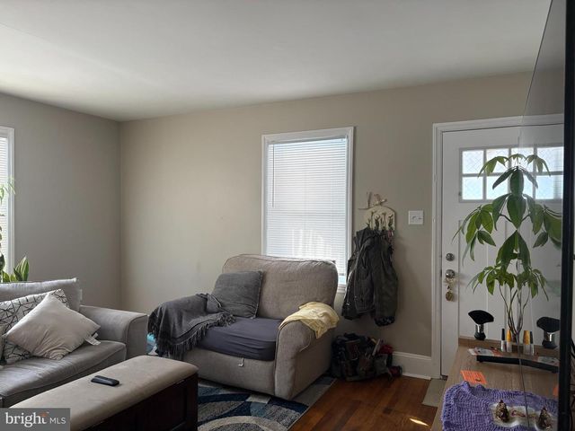 19 OAKLAND AVE, West Grove, PA 19390