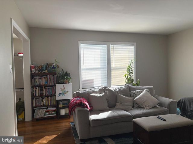 19 OAKLAND AVE, West Grove, PA 19390