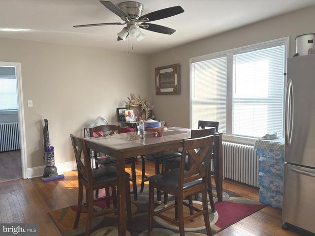 19 OAKLAND AVE, West Grove, PA 19390