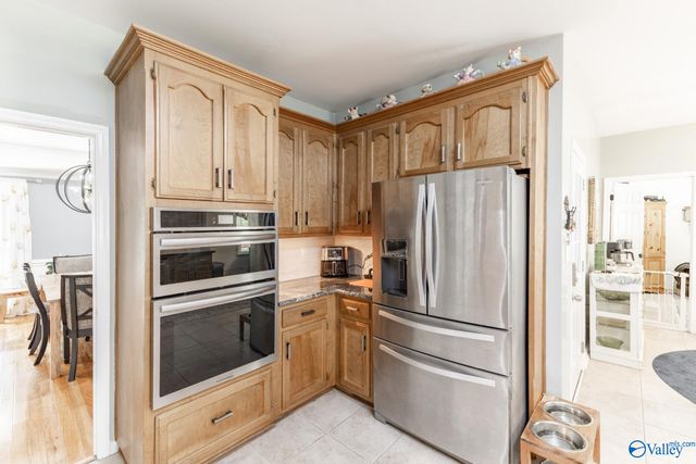 15033 Greentree Trail SE, Huntsville, AL 35803