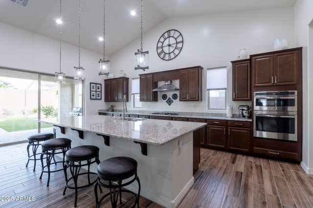 13770 W BLOSSOM Way, Litchfield Park, AZ 85340