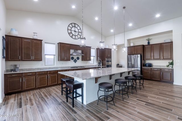 13770 W BLOSSOM Way, Litchfield Park, AZ 85340