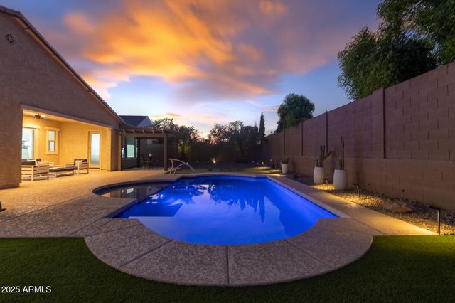 13770 W BLOSSOM Way, Litchfield Park, AZ 85340