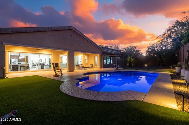 13770 W BLOSSOM Way, Litchfield Park, AZ 85340