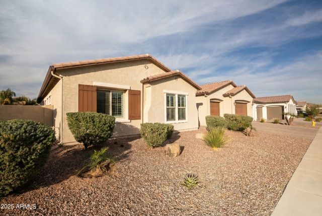 13770 W BLOSSOM Way, Litchfield Park, AZ 85340