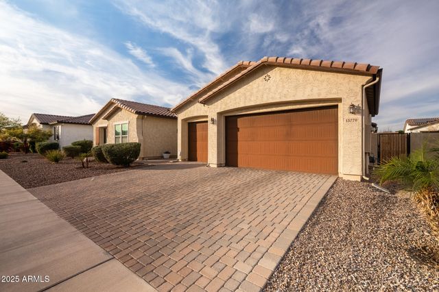 13770 W BLOSSOM Way, Litchfield Park, AZ 85340