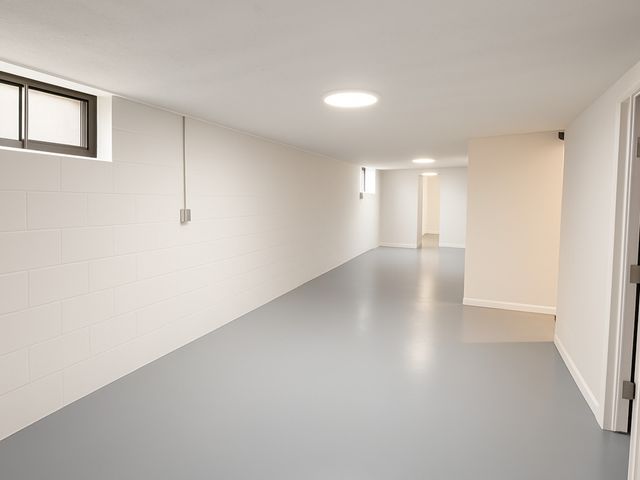 37684 N Sheridan Road, Beach Park, IL 60087