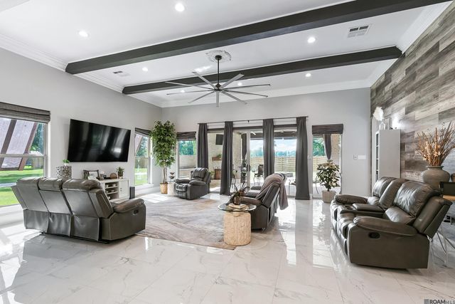 6243 La Hwy 73 Highway, Geismar, LA 70734