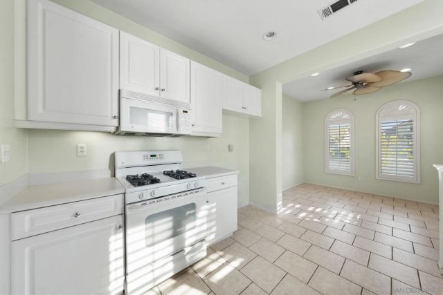 27992 Whisperwood Dr, Menifee, CA 92584