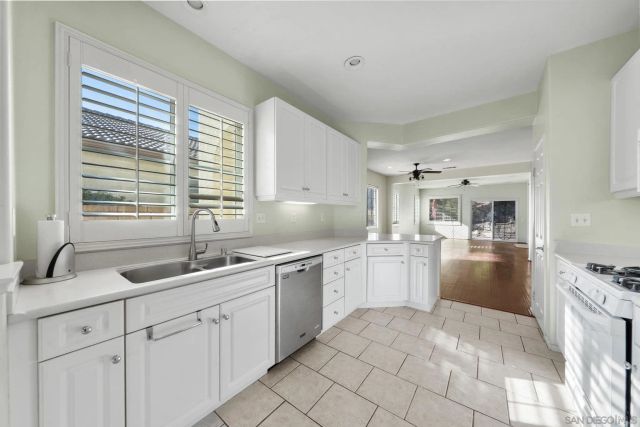 27992 Whisperwood Dr, Menifee, CA 92584