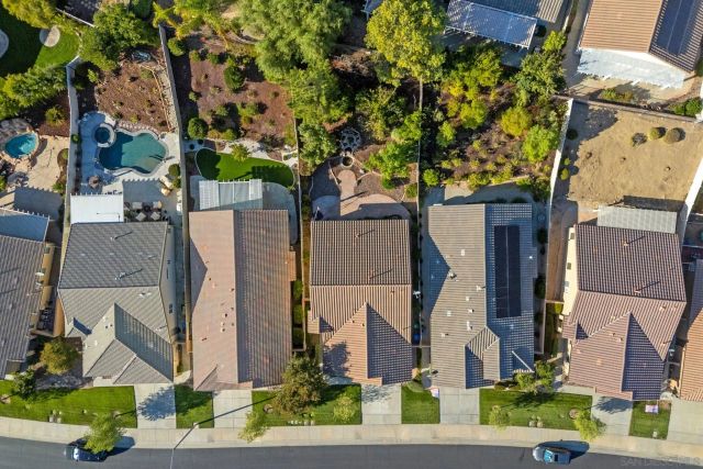 27992 Whisperwood Dr, Menifee, CA 92584