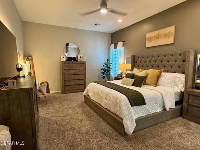 13684 GLEN VISTA Lane, Horizon City, TX 79928