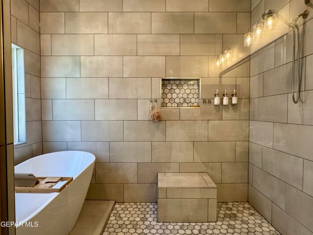 13684 GLEN VISTA Lane, Horizon City, TX 79928