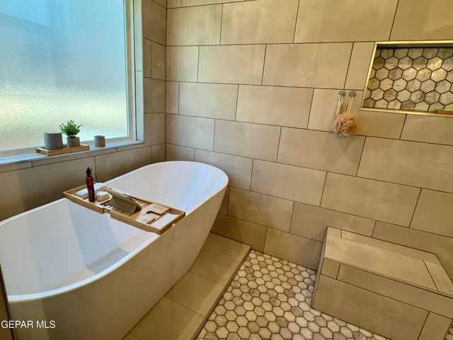 13684 GLEN VISTA Lane, Horizon City, TX 79928