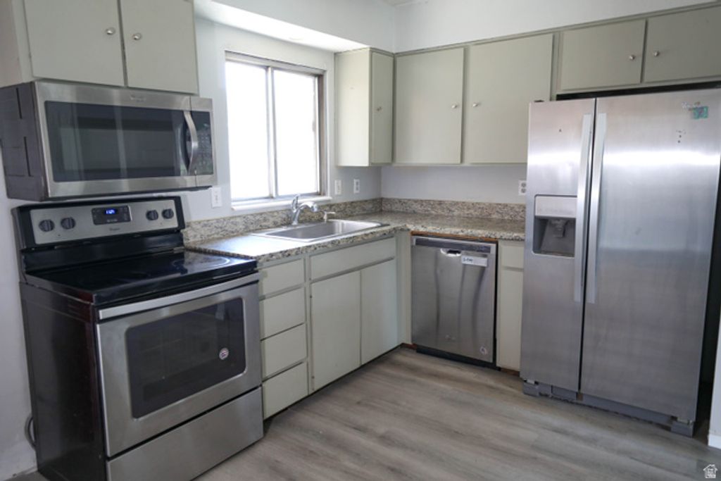 956 N 1175 W, Clinton, UT 84015 — photo 5