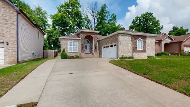 2240 Killington Dr, Clarksville, TN 37040