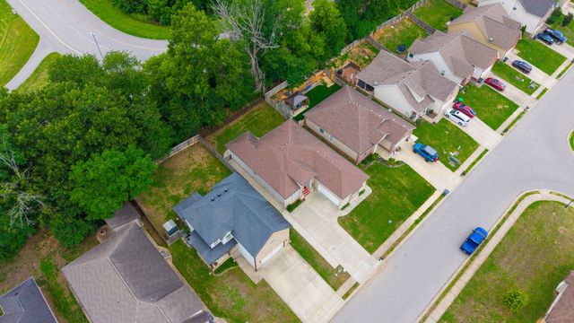 2240 Killington Dr, Clarksville, TN 37040