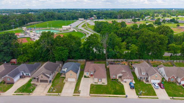2240 Killington Dr, Clarksville, TN 37040